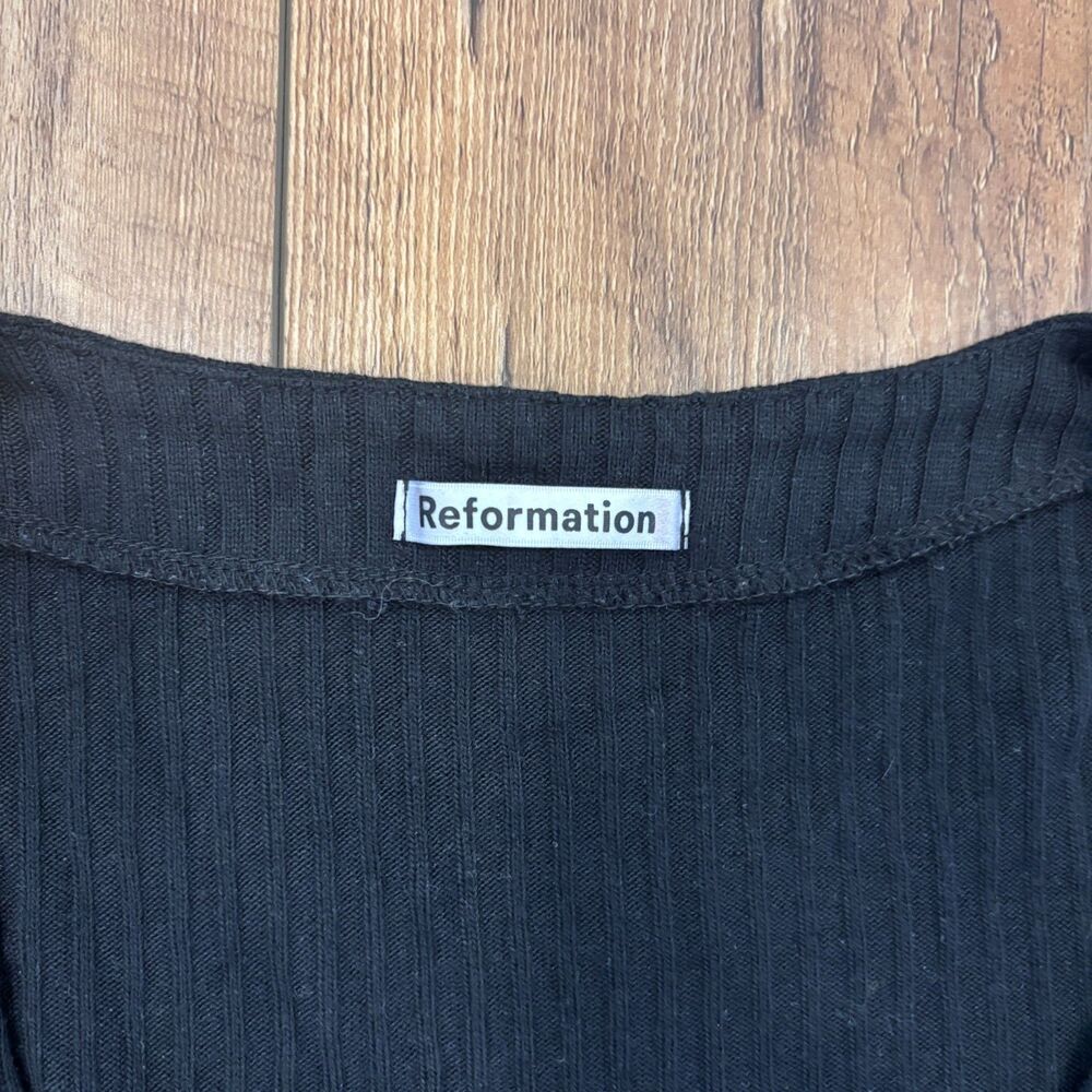 Reformation The Gellar Black Ribbed Button Front Bell Sleeve Crop Top Womens L - Picture 3 of 8